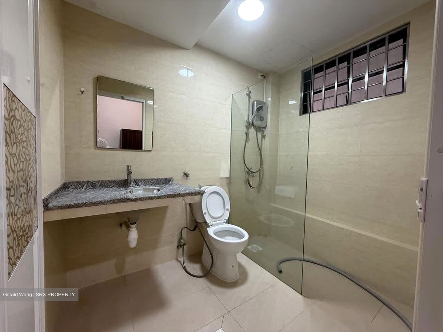 Rangoon Apartments (D8), Apartment #637213401
